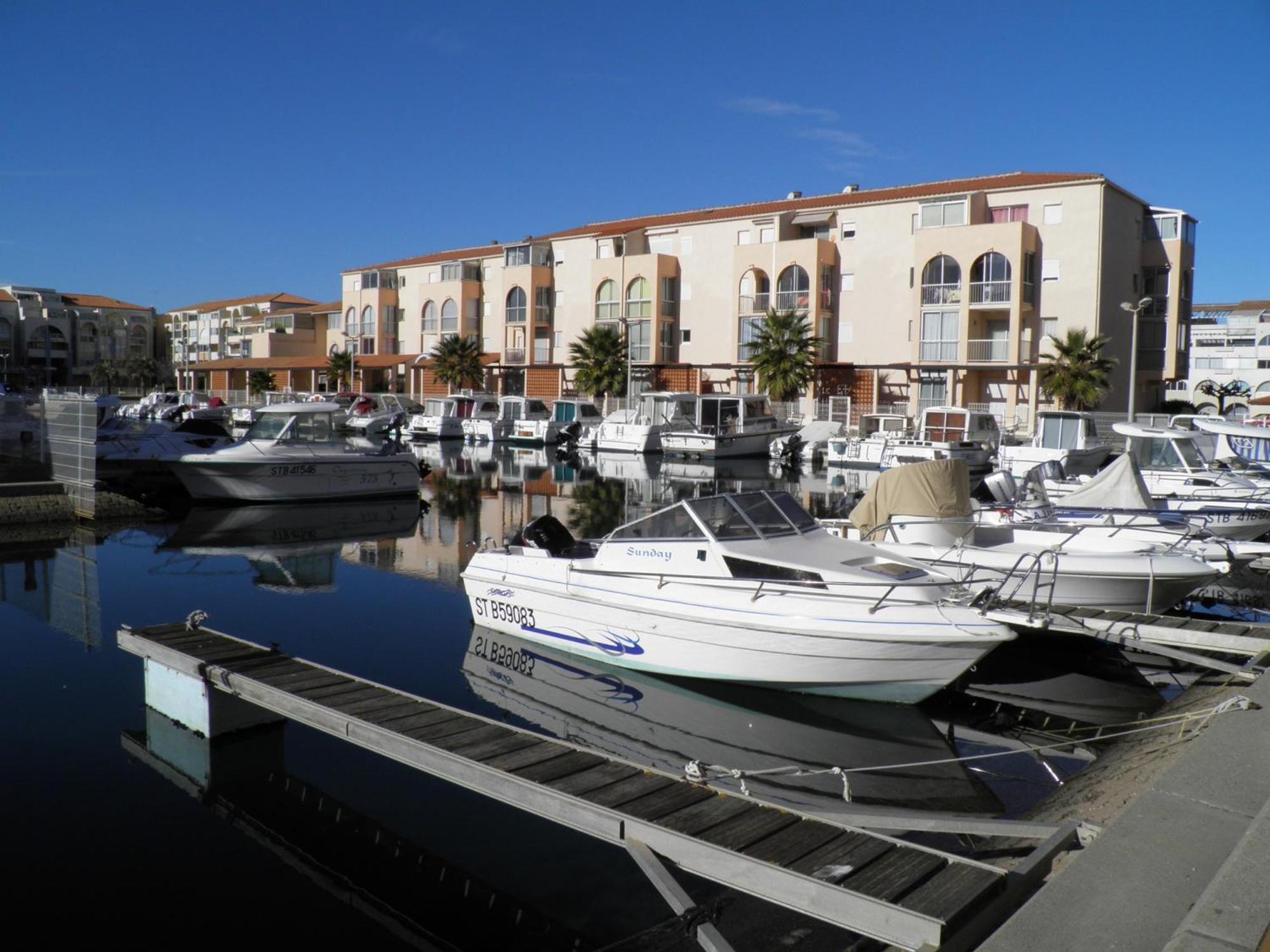 3P Climatise Avec Parking, Piscine, Proche Plage Et Commerces A Sete - Fr-1-338-497 Eksteriør billede